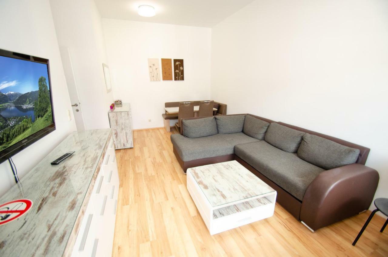 Apartment Cityxpress Top 7 Zell am See Bagian luar foto