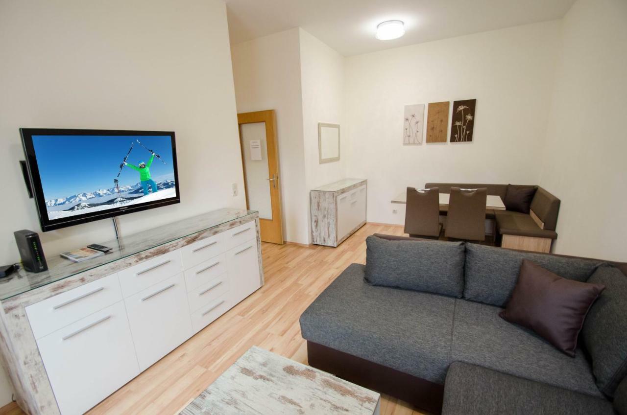 Apartment Cityxpress Top 7 Zell am See Bagian luar foto